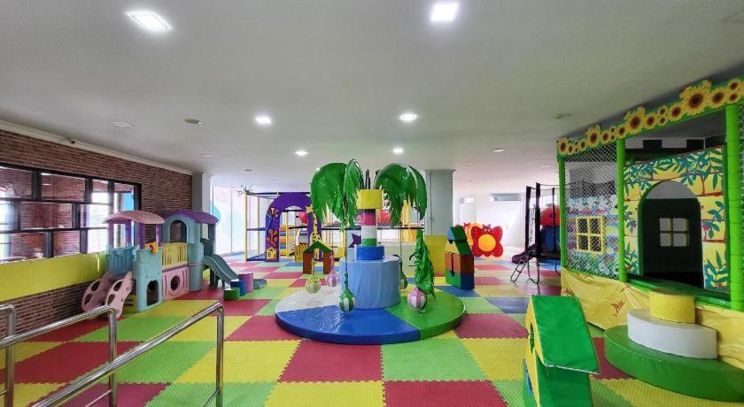 Grand Bayu Hill Hotel Takengon Екстериор снимка